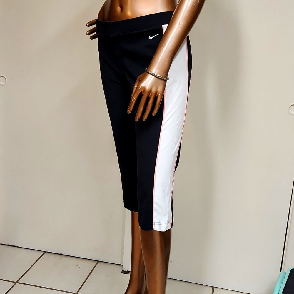 Nike Capri Joggers Size Large 12/14